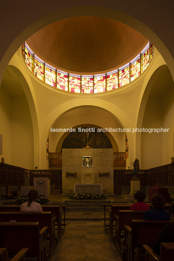 iglesia de nuestra señora del sagrado corazón pedro castellanos