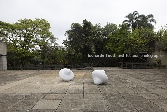 fluxos at mube laura vinci