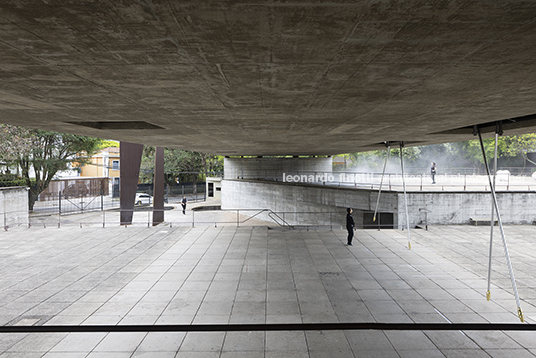 fluxos at mube laura vinci