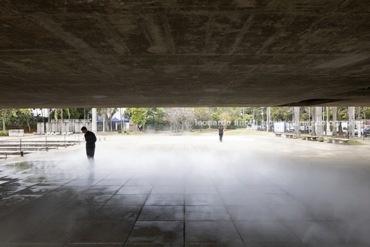 fluxos at mube laura vinci