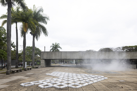 fluxos at mube laura vinci