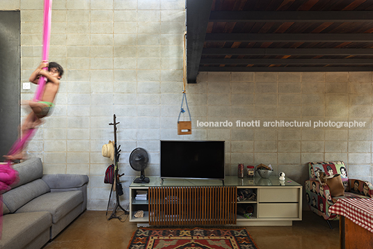 vila iapó arquitetos associados