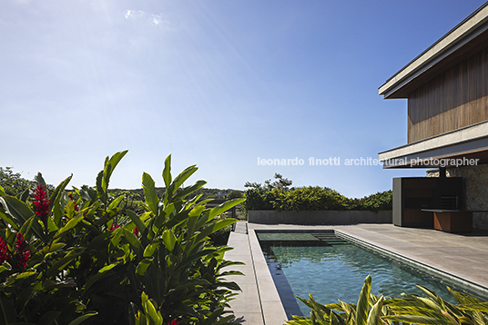 casa jf jobim carlevaro arquitetos