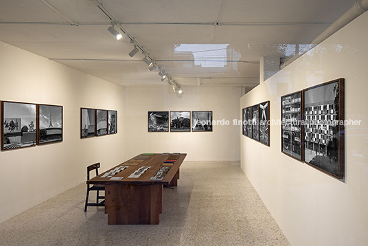 leonardo finotti: guadalajara encuadrado - fora claudia rueda