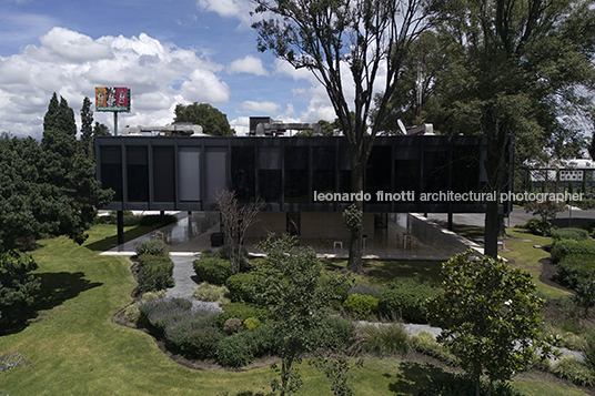 planta bacardí ludwig mies van der rohe