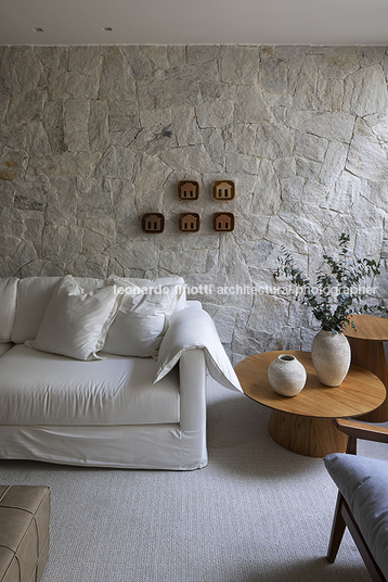 edifício em camboinhas alessandra lima