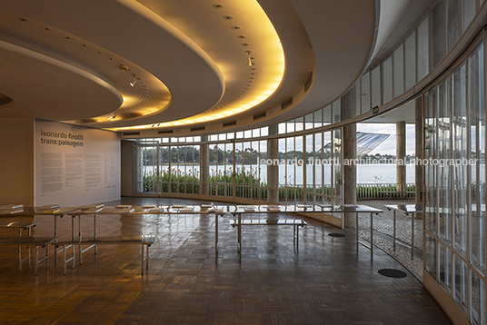 leonardo finotti trans:paisagem - casa do baile eder ribeiro