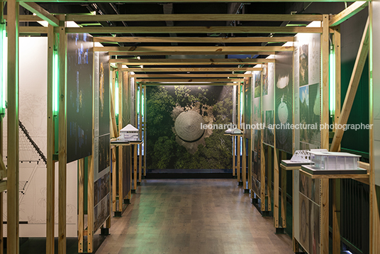 habitar a floresta - centro cultural banco da amazônia fernando serapião